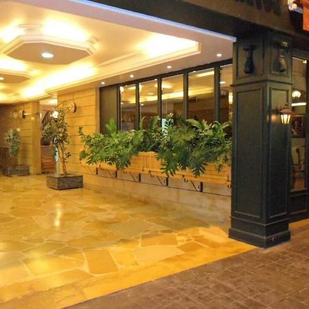 Viccini Suites Beiroet Buitenkant foto