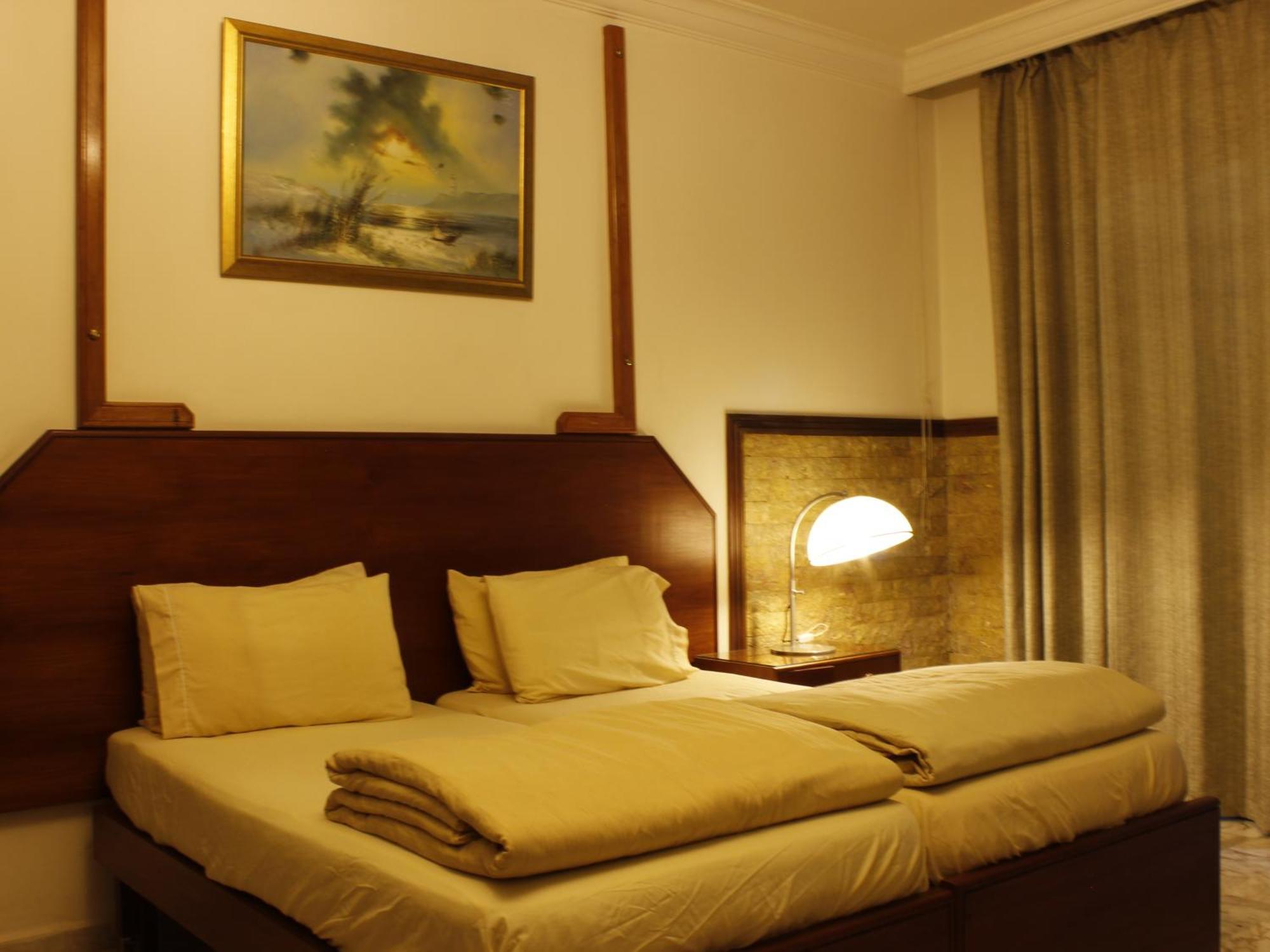 Viccini Suites Beiroet Buitenkant foto