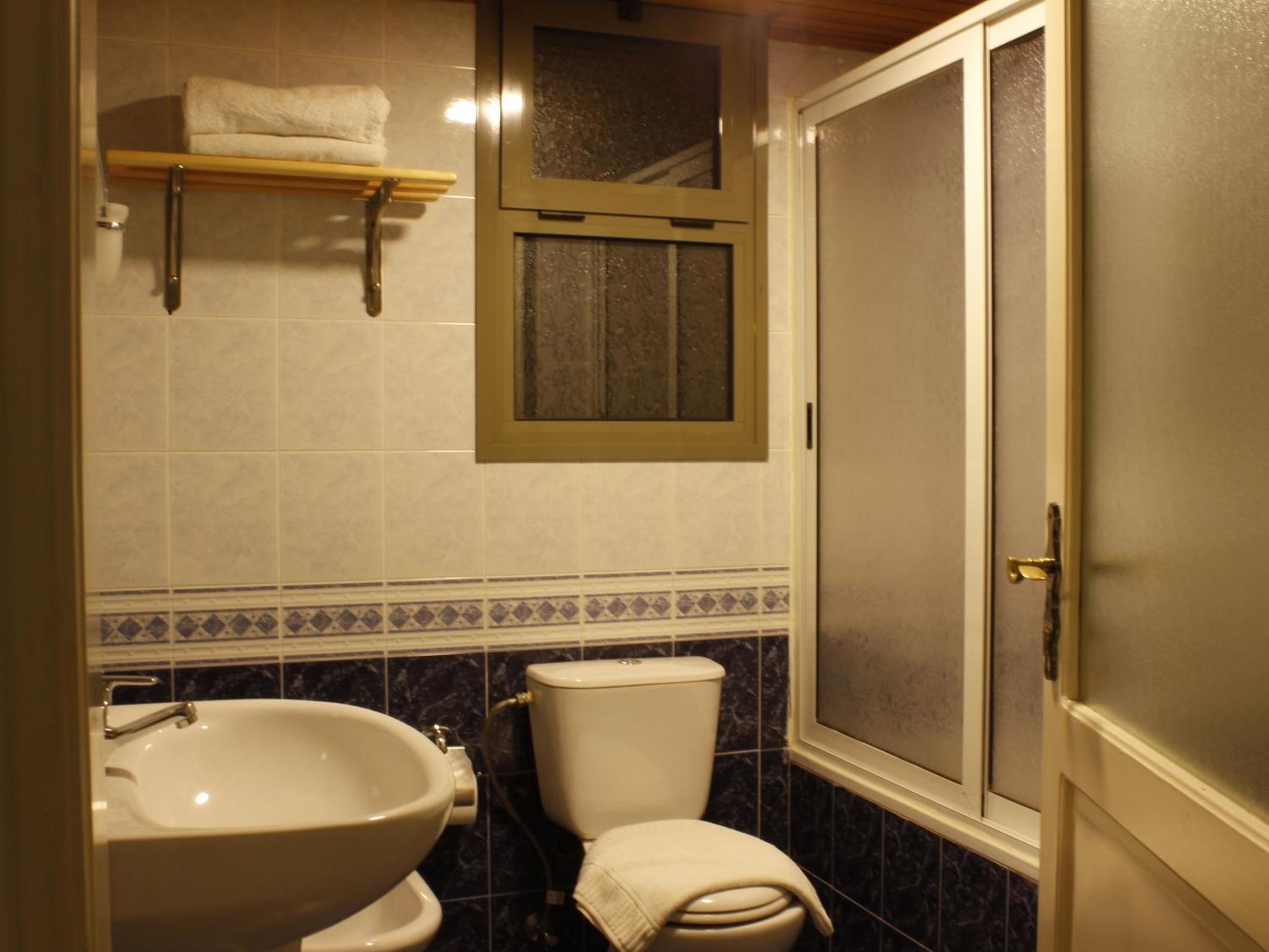 Viccini Suites Beiroet Buitenkant foto