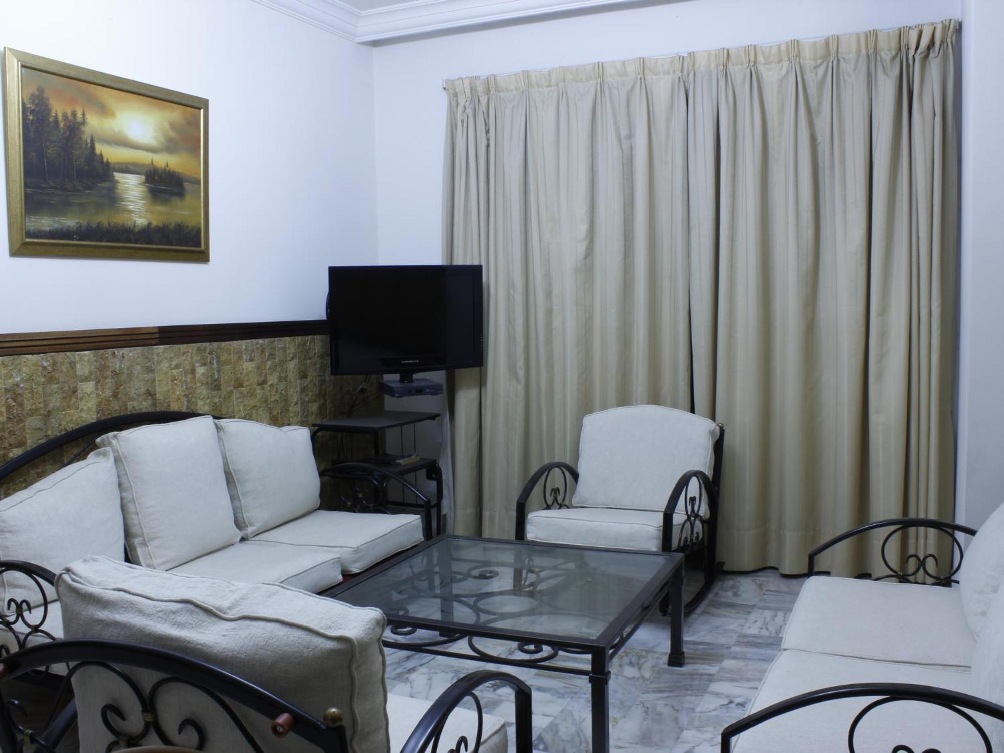 Viccini Suites Beiroet Buitenkant foto
