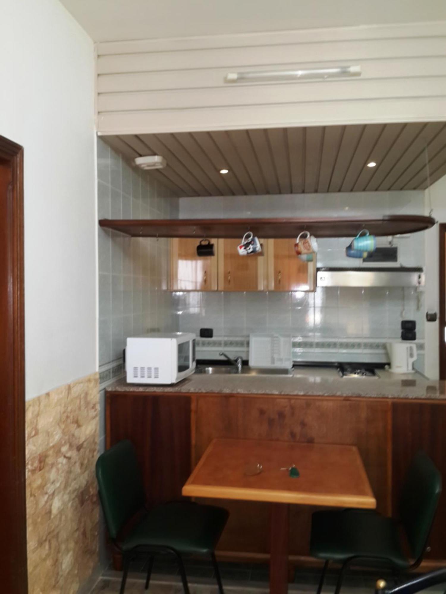 Viccini Suites Beiroet Kamer foto