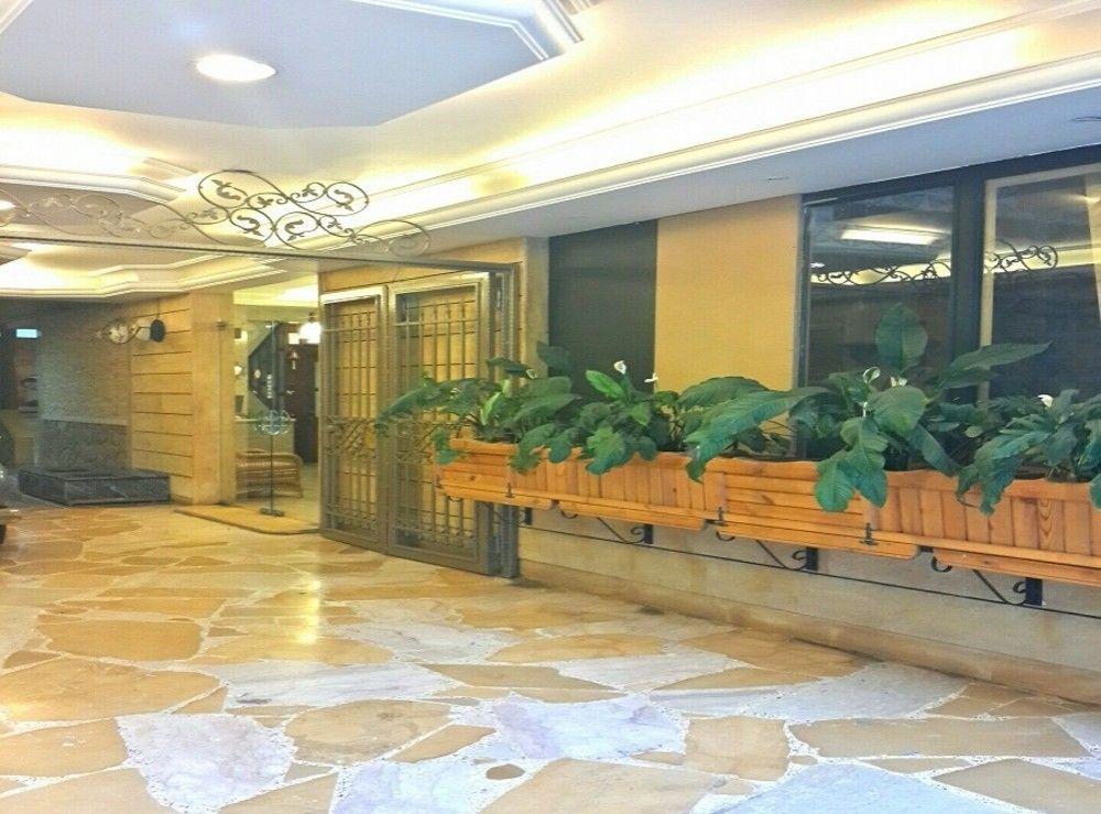 Viccini Suites Beiroet Buitenkant foto