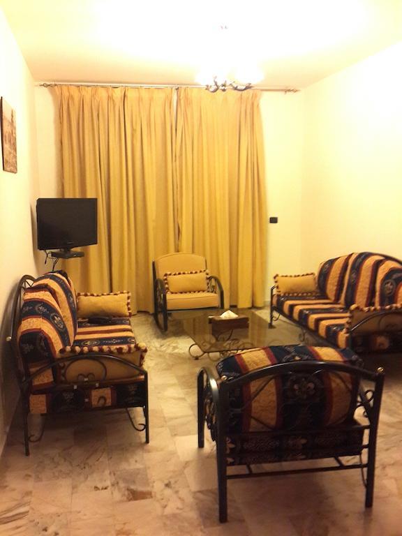 Viccini Suites Beiroet Kamer foto