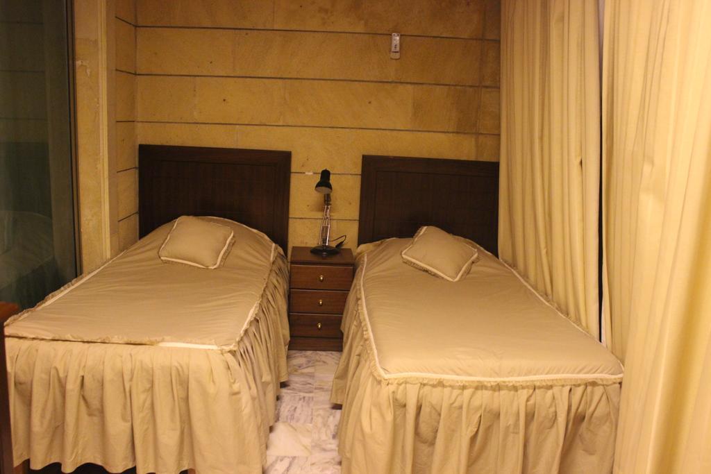 Viccini Suites Beiroet Buitenkant foto