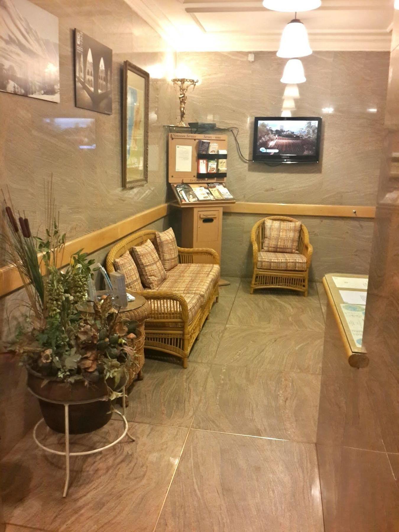 Viccini Suites Beiroet Buitenkant foto