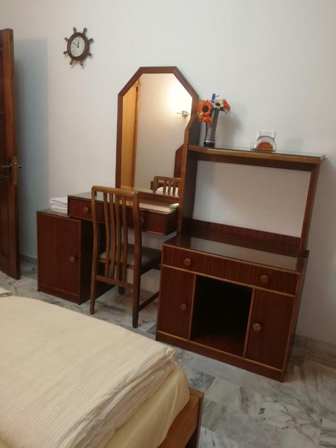Viccini Suites Beiroet Buitenkant foto