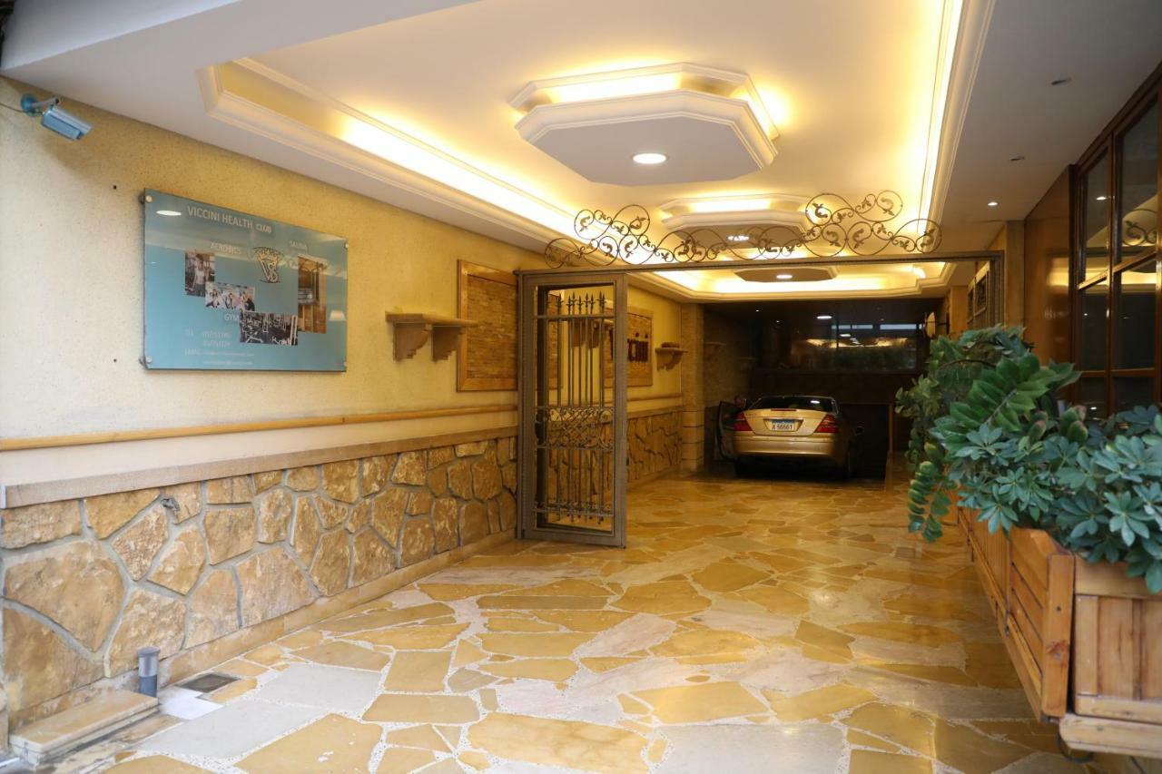 Viccini Suites Beiroet Buitenkant foto